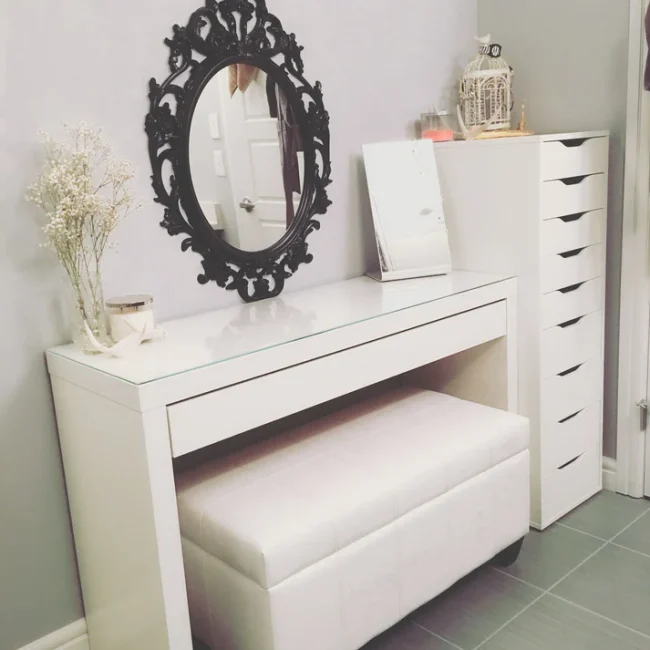Dresser with drawer unit